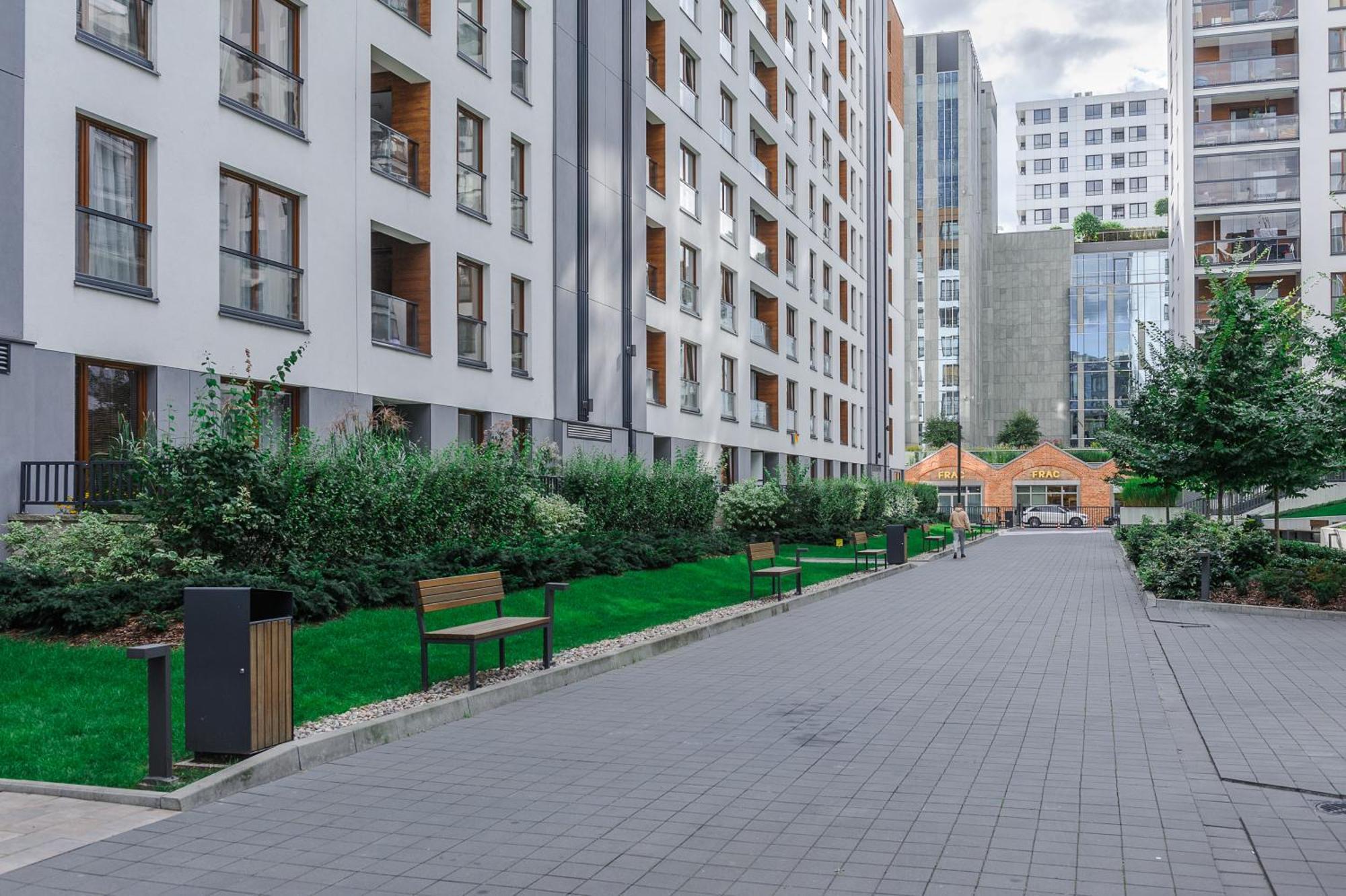 Lumina Apartment With Parking Near Muzeum Powstania Warszawa Eksteriør billede